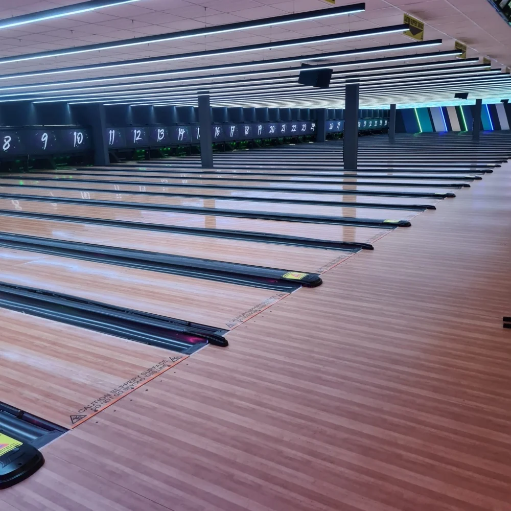 Synthetic Bowling Lanes — USBC-Standard Lane Panels | Xushida Bowling